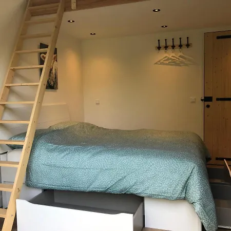 Flora's 3* Landsmeer