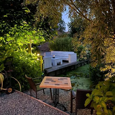 Flora's 3* Landsmeer