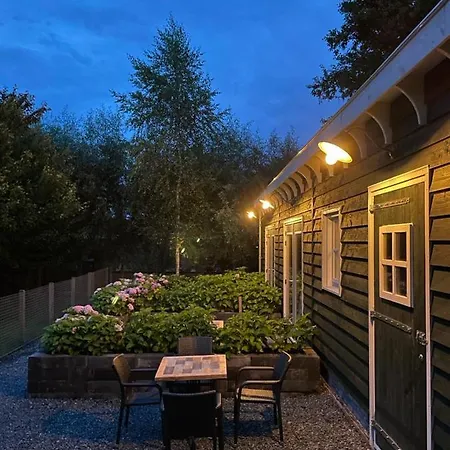 Flora's Bed & Breakfast