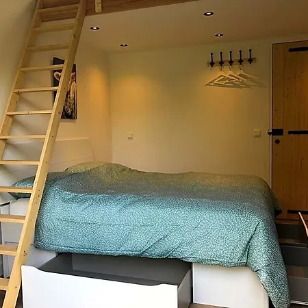 Flora's 3* Landsmeer