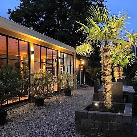 Flora's Bed & Breakfast