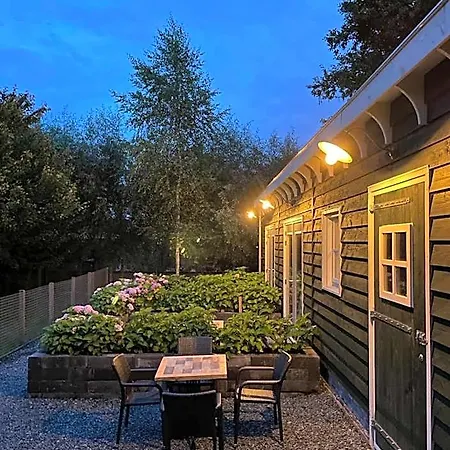 Bed & Breakfast Flora's 3*