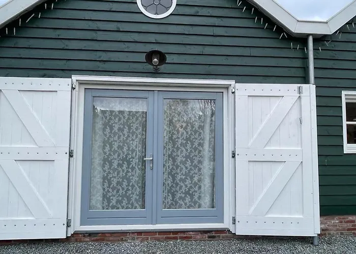 Flora's Bed and breakfast