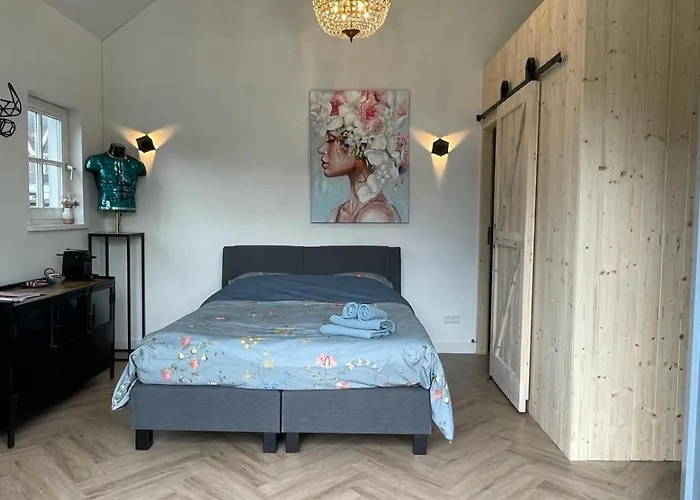 Flora's Bed and breakfast Landsmeer